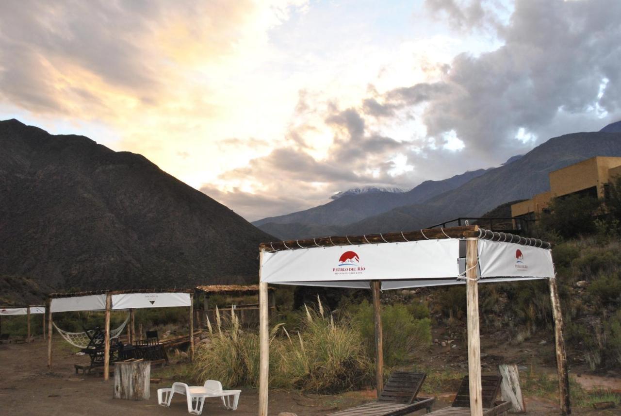 Pueblo Del Rio Mountain & * Potrerillos